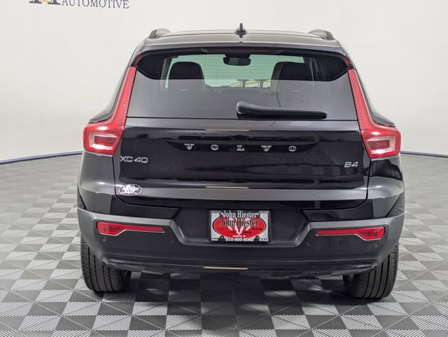 Used 2023 Volvo XC40 B4 Ultimate FWD image 6