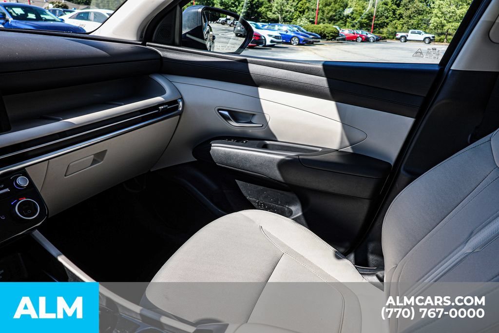 Used 2025 Hyundai Tucson SEL FWD image 44