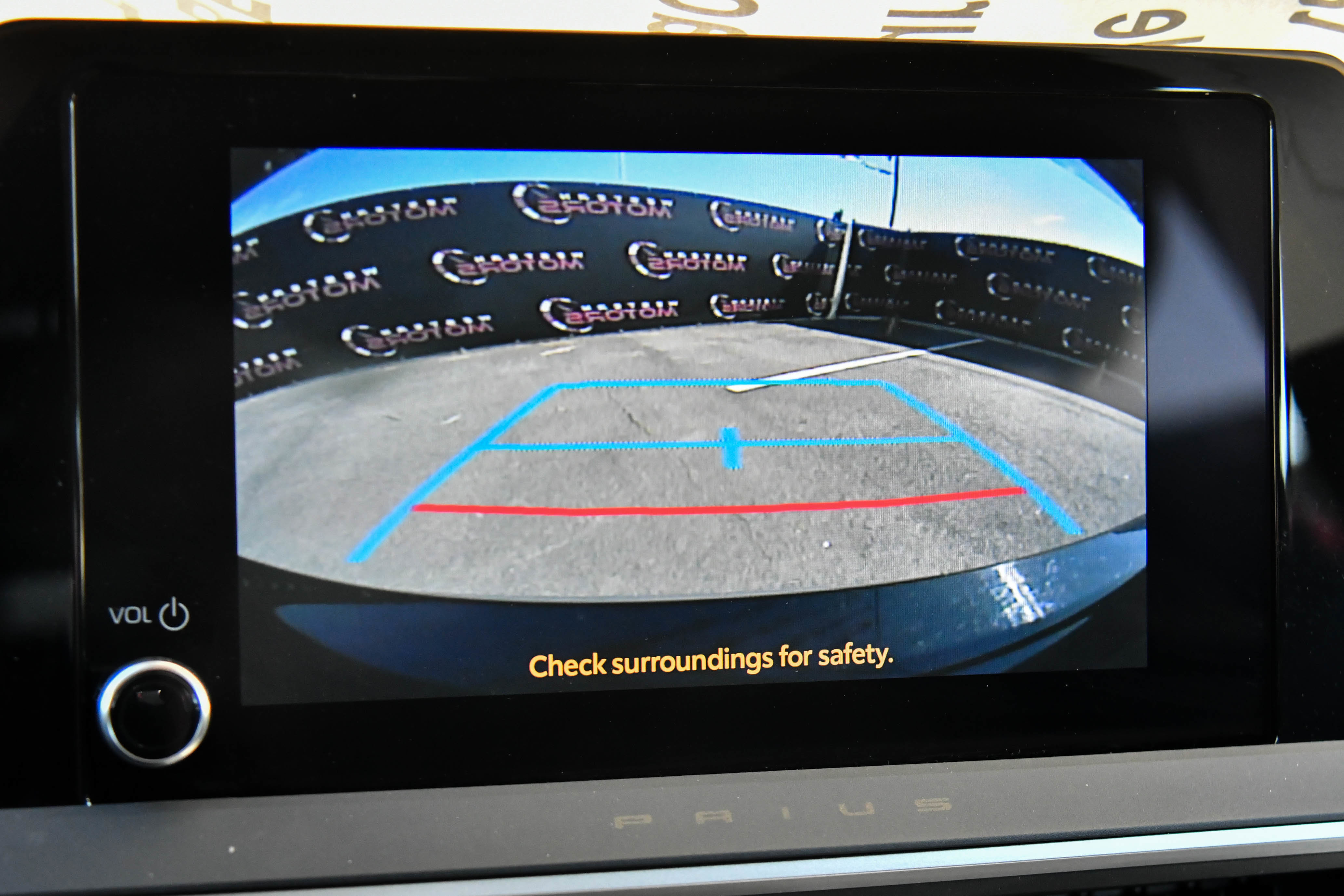 Used 2025 Toyota Prius LE image 17