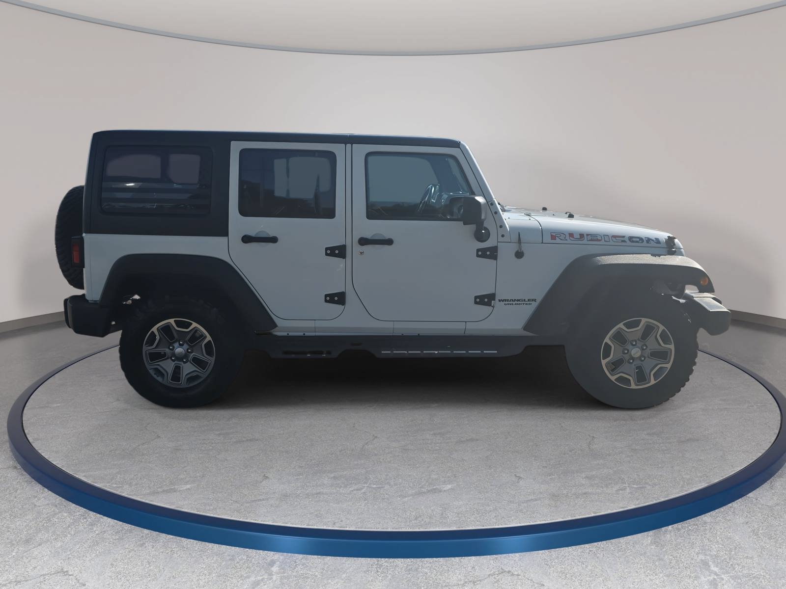 Used 2017 Jeep Wrangler Unlimited Rubicon w/ Connectivity Group AWD/4WD image 4