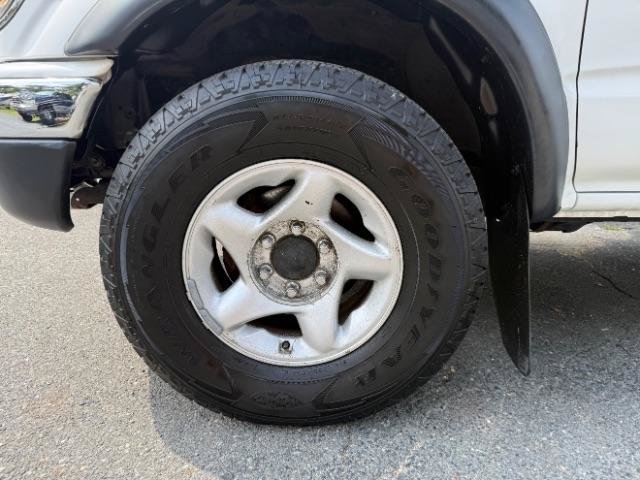 Used 2004 Toyota Tacoma 4x4 Double Cab image 27