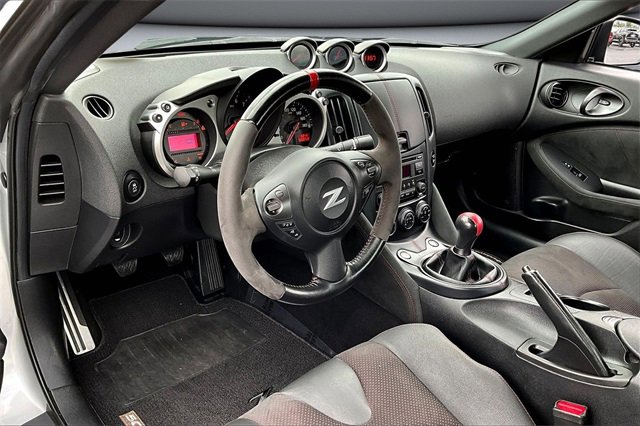 Certified 2020 Nissan 370Z image 15