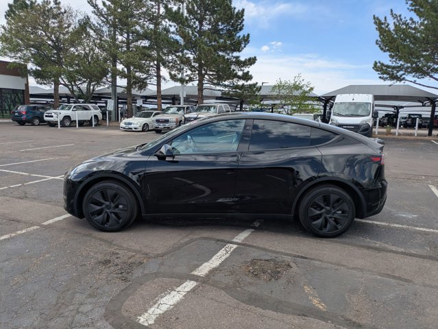 Used 2025 Tesla Model Y Long Range AWD/4WD image 9