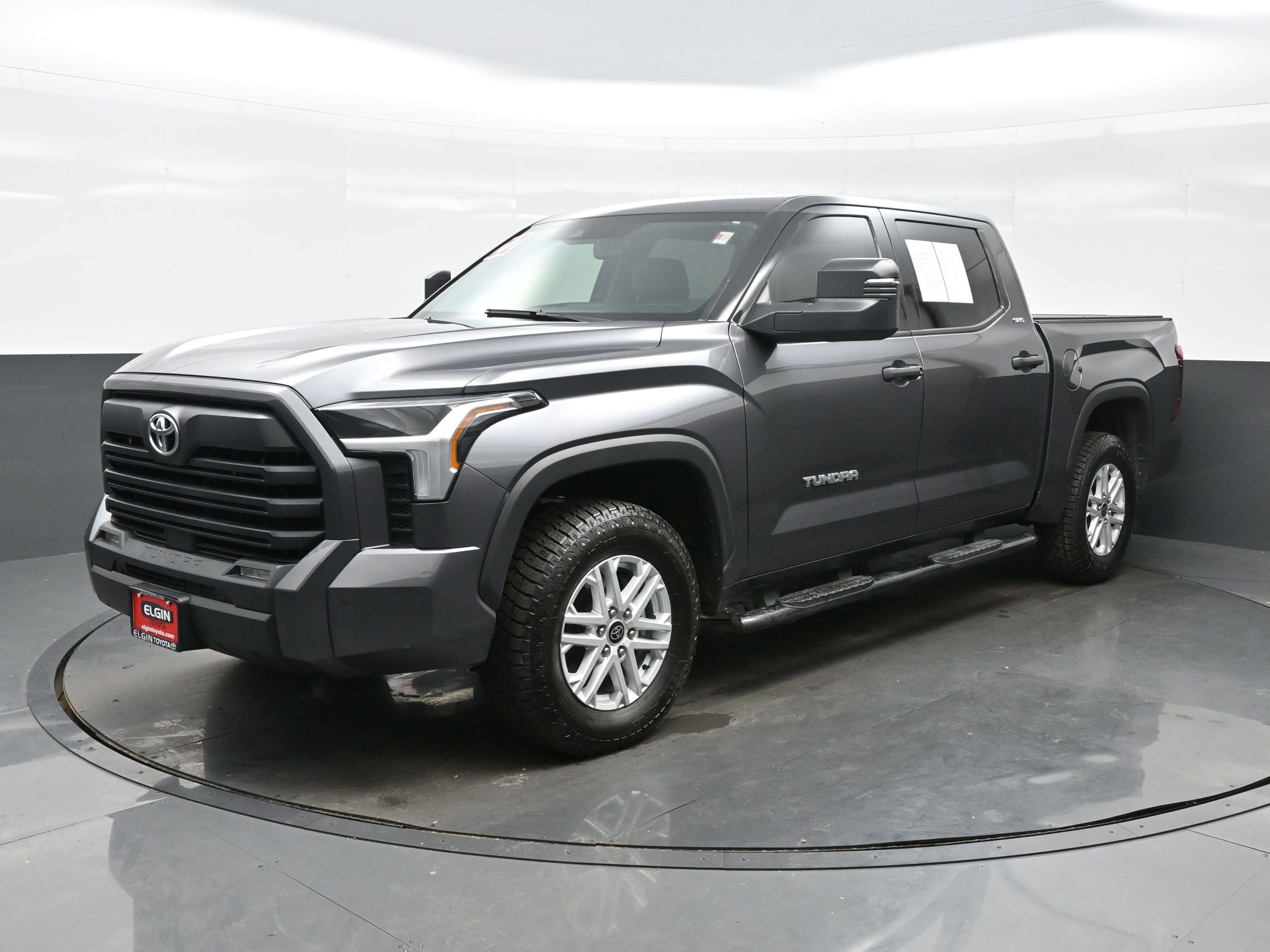 Used 2022 Toyota Tundra SR5 image 2