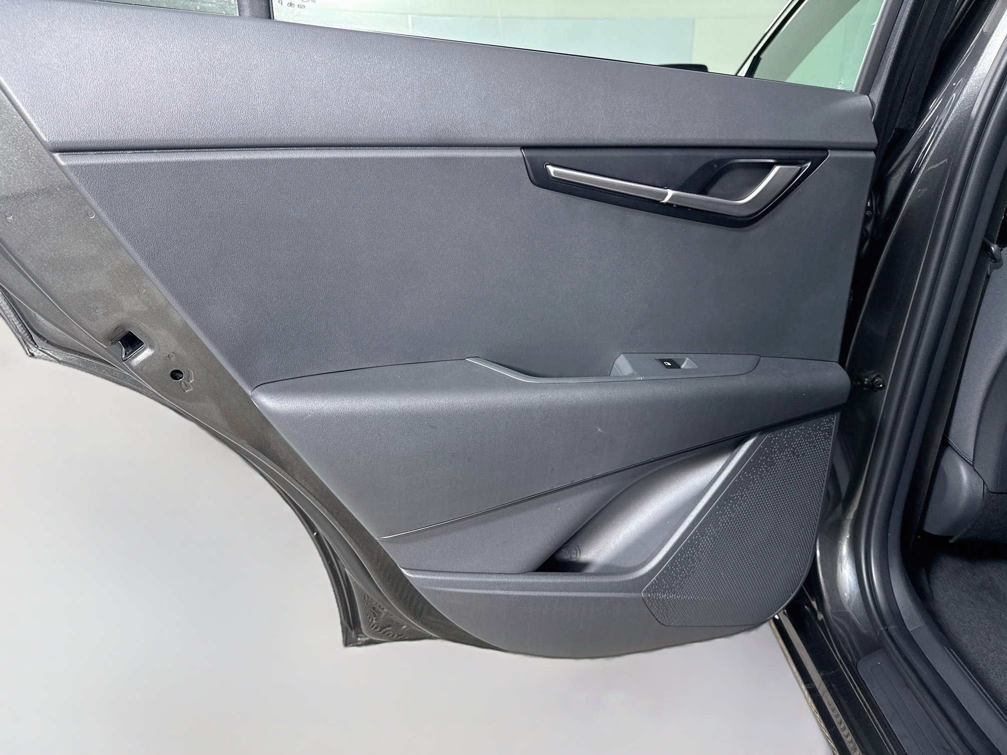 Used 2026 Kia Niro LX FWD image 26
