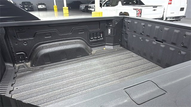 New 2026 Chevrolet Silverado EV LT image 7