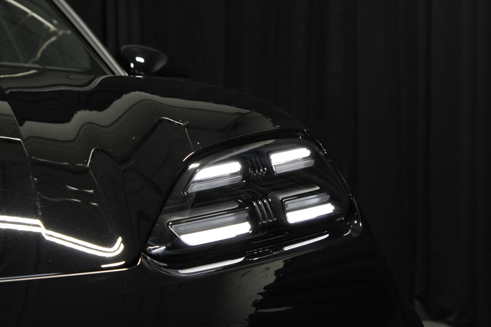 New 2026 Porsche Macan 4 Electric AWD/4WD image 20
