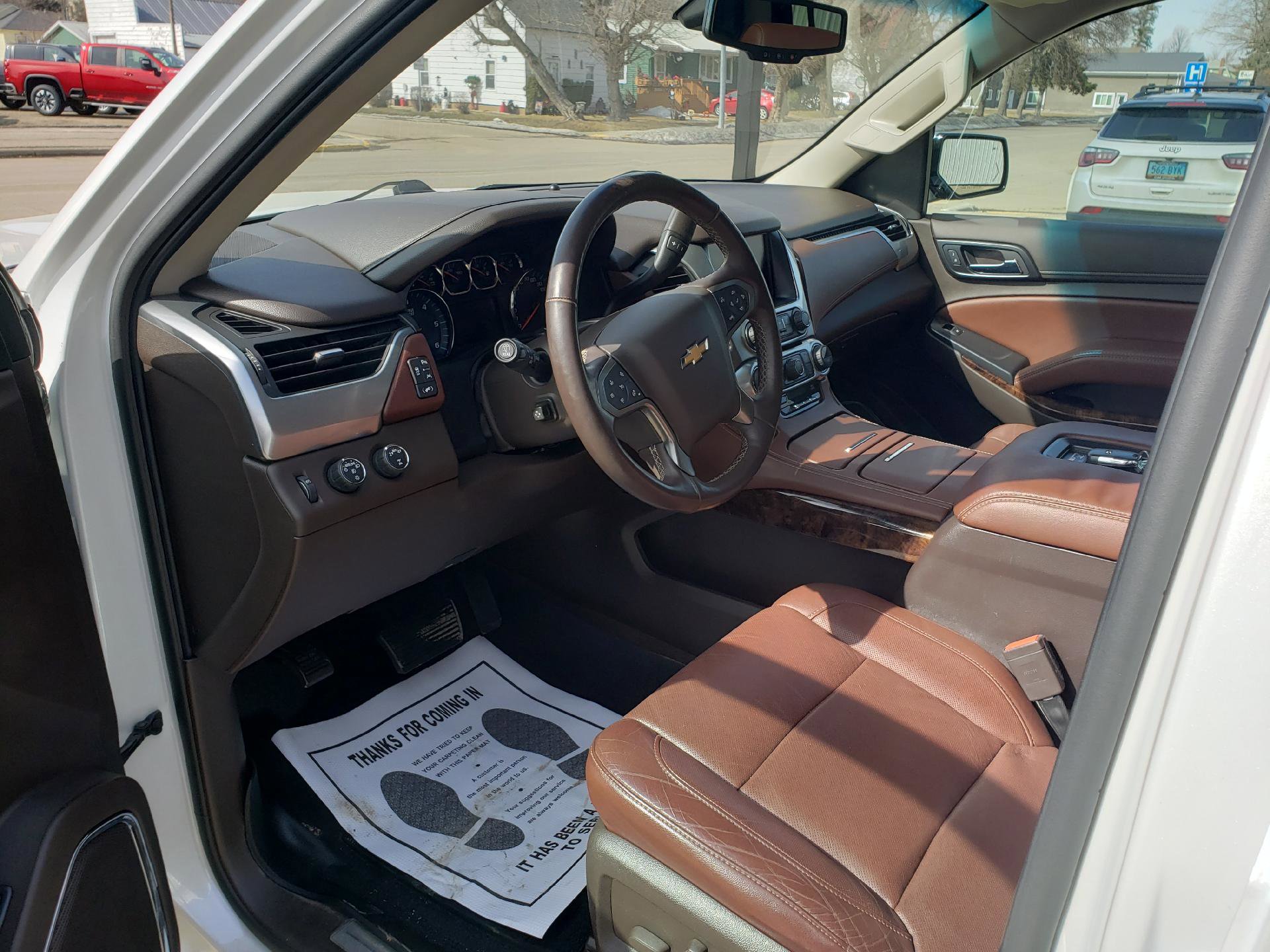 Used 2017 Chevrolet Suburban Premier AWD/4WD image 9