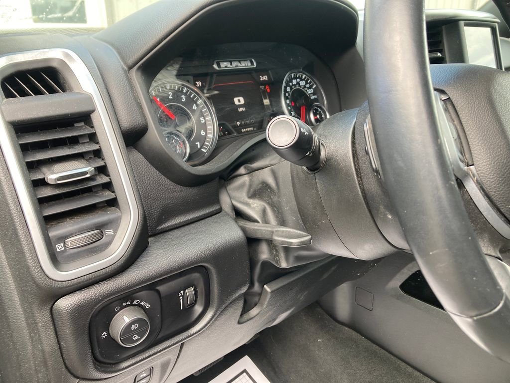 Used 2022 RAM 1500 Big Horn AWD/4WD image 17
