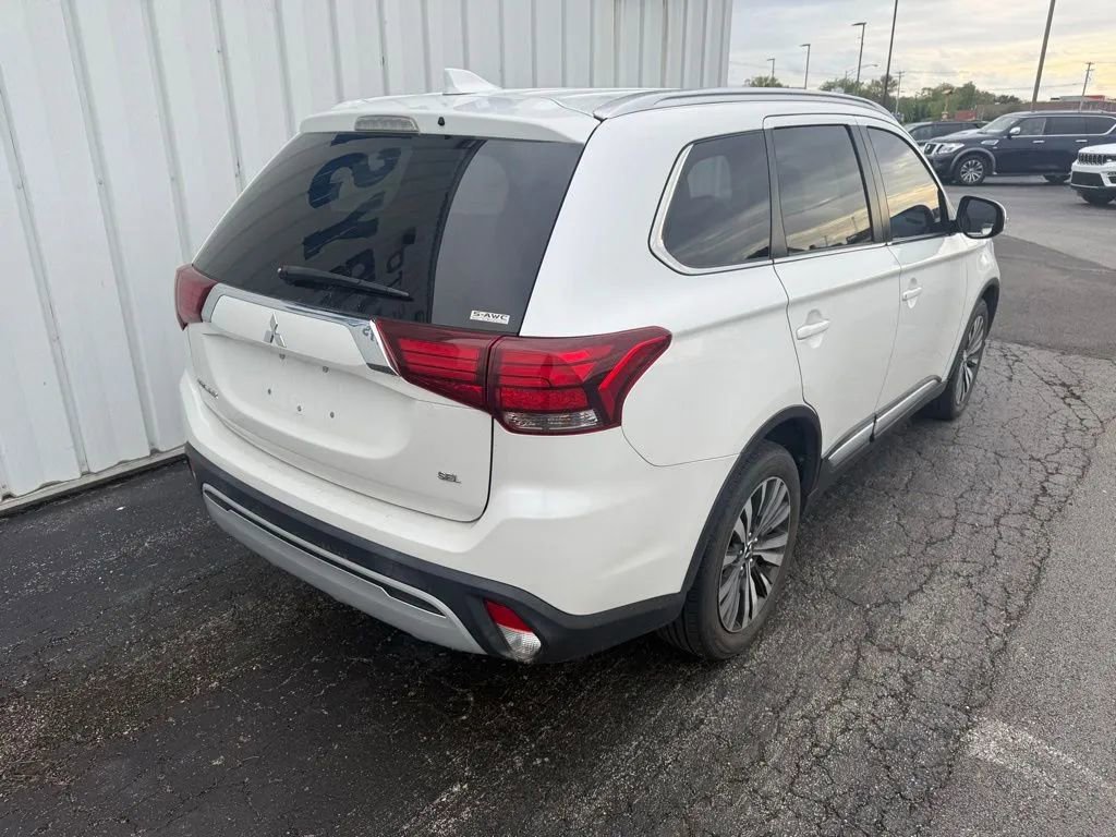 Used 2020 Mitsubishi Outlander SEL AWD/4WD image 8