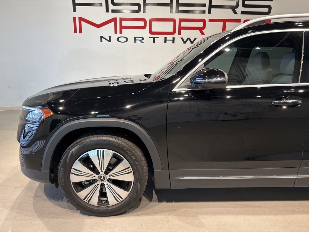 Used 2023 Mercedes-Benz EQB 300 4MATIC w/ Exclusive Package image 7