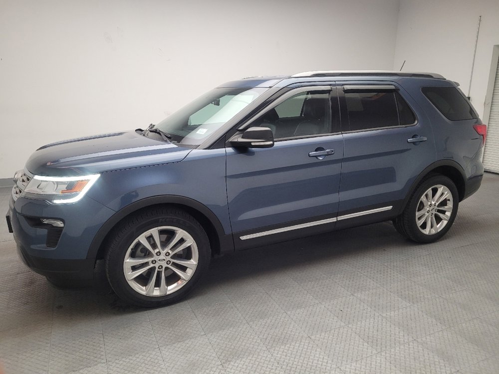 Used 2019 Ford Explorer XLT w/ Equipment Group 202A image 2