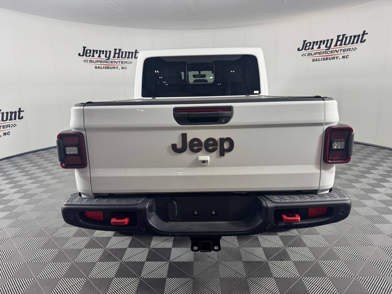 Used 2022 Jeep Gladiator Rubicon w/ LED Lighting Group AWD/4WD image 8