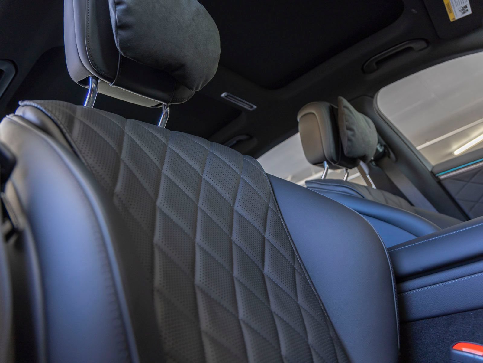 New 2027 Mercedes-Benz S 580 4MATIC Sedan image 32