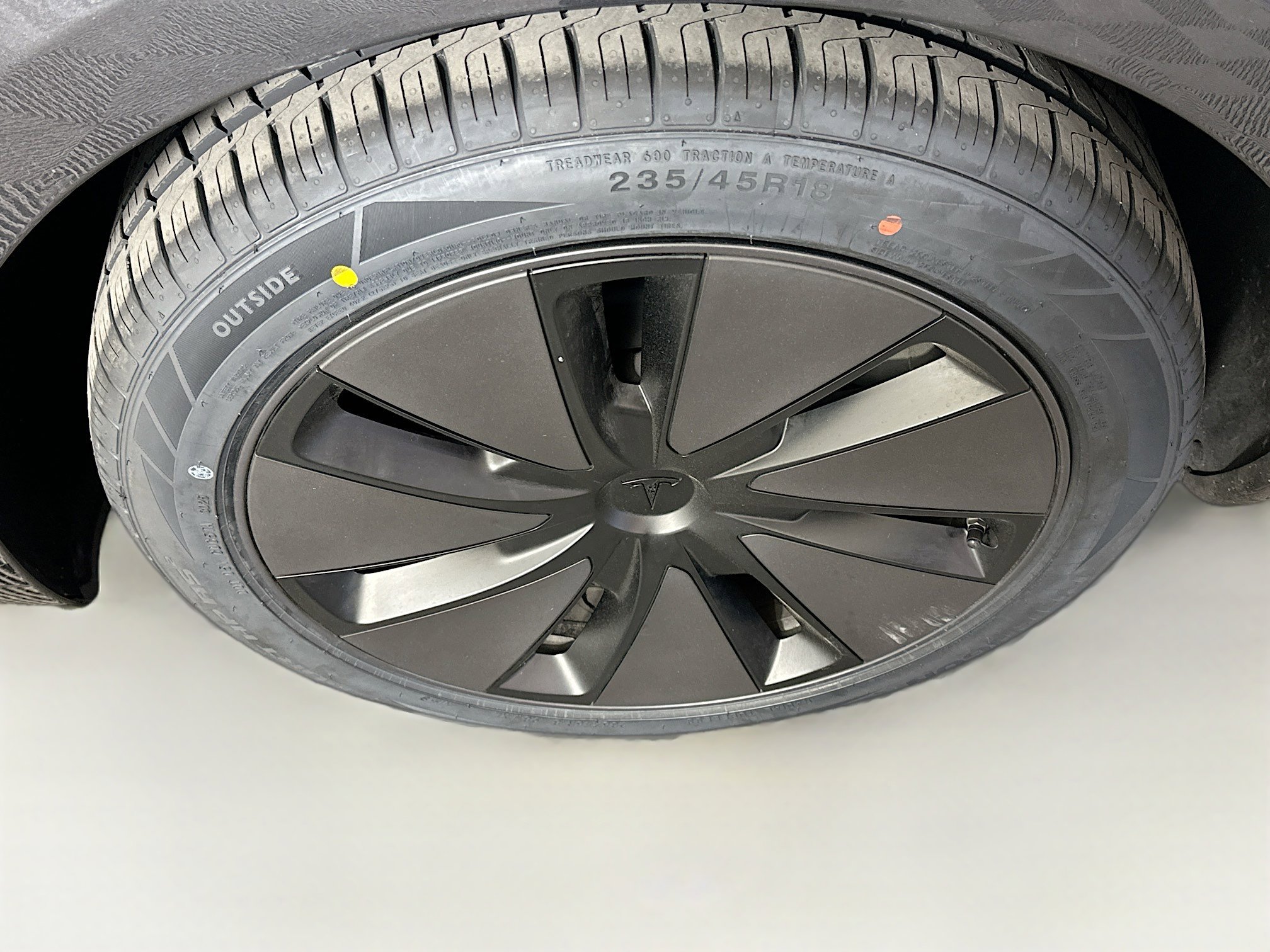 Used 2024 Tesla Model 3 image 11