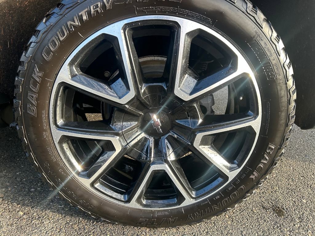 Used 2021 Chevrolet Tahoe RST image 31