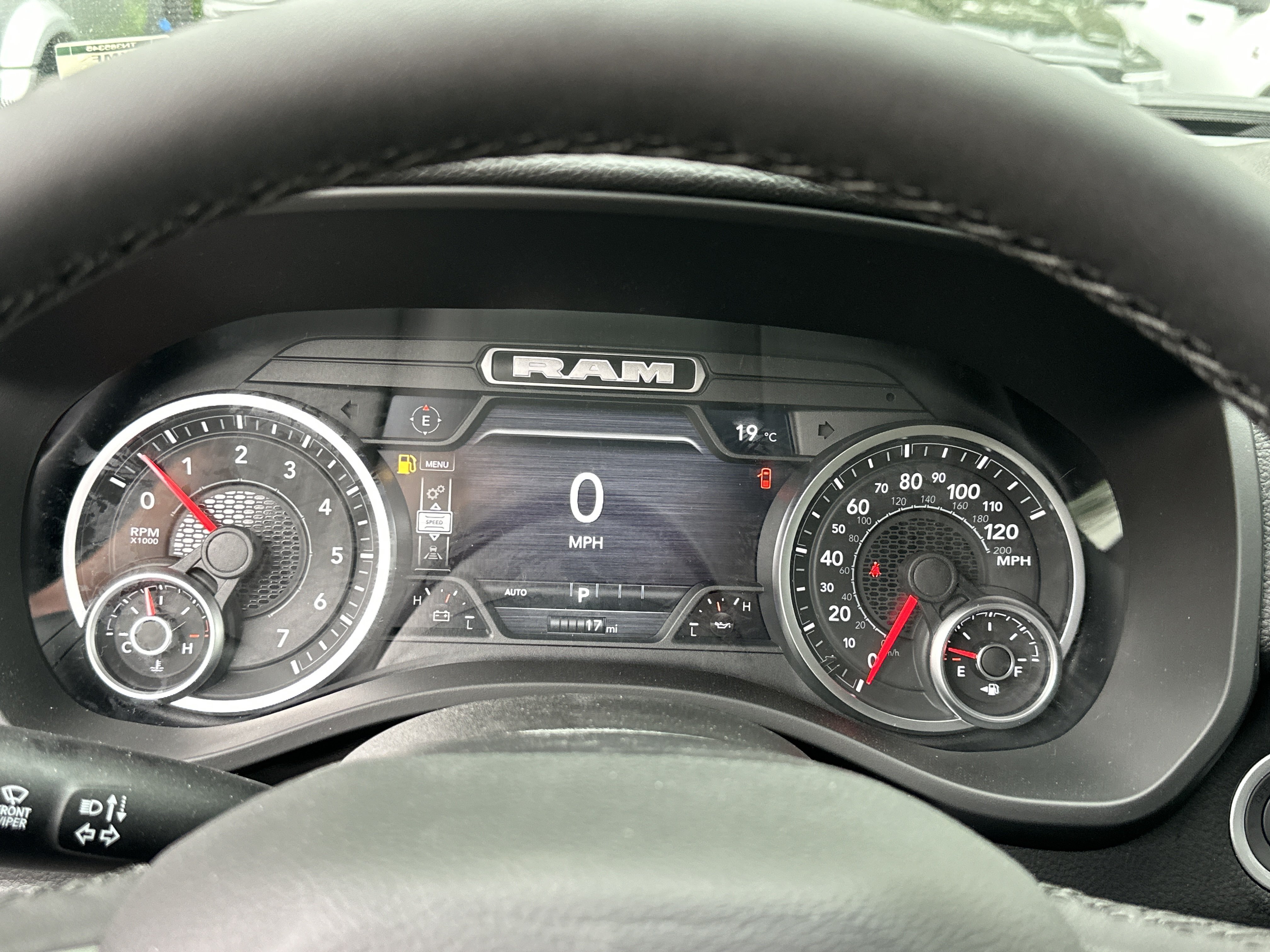 Used 2026 RAM 1500 4x4 Crew Cab image 11