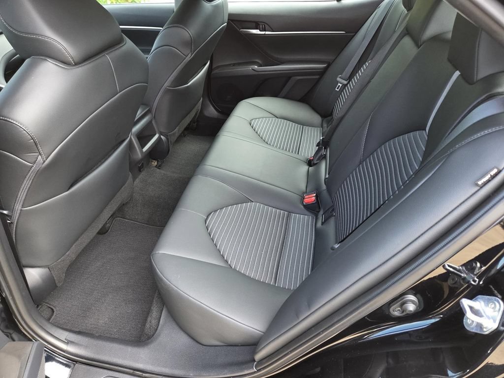 Used 2023 Toyota Camry SE FWD image 26