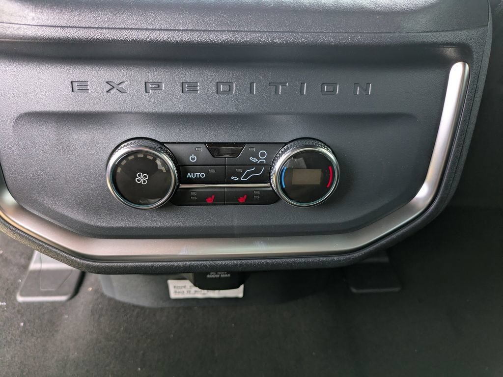 New 2027 Ford Expedition Max Platinum w/ Stealth Performance Package AWD/4WD image 17