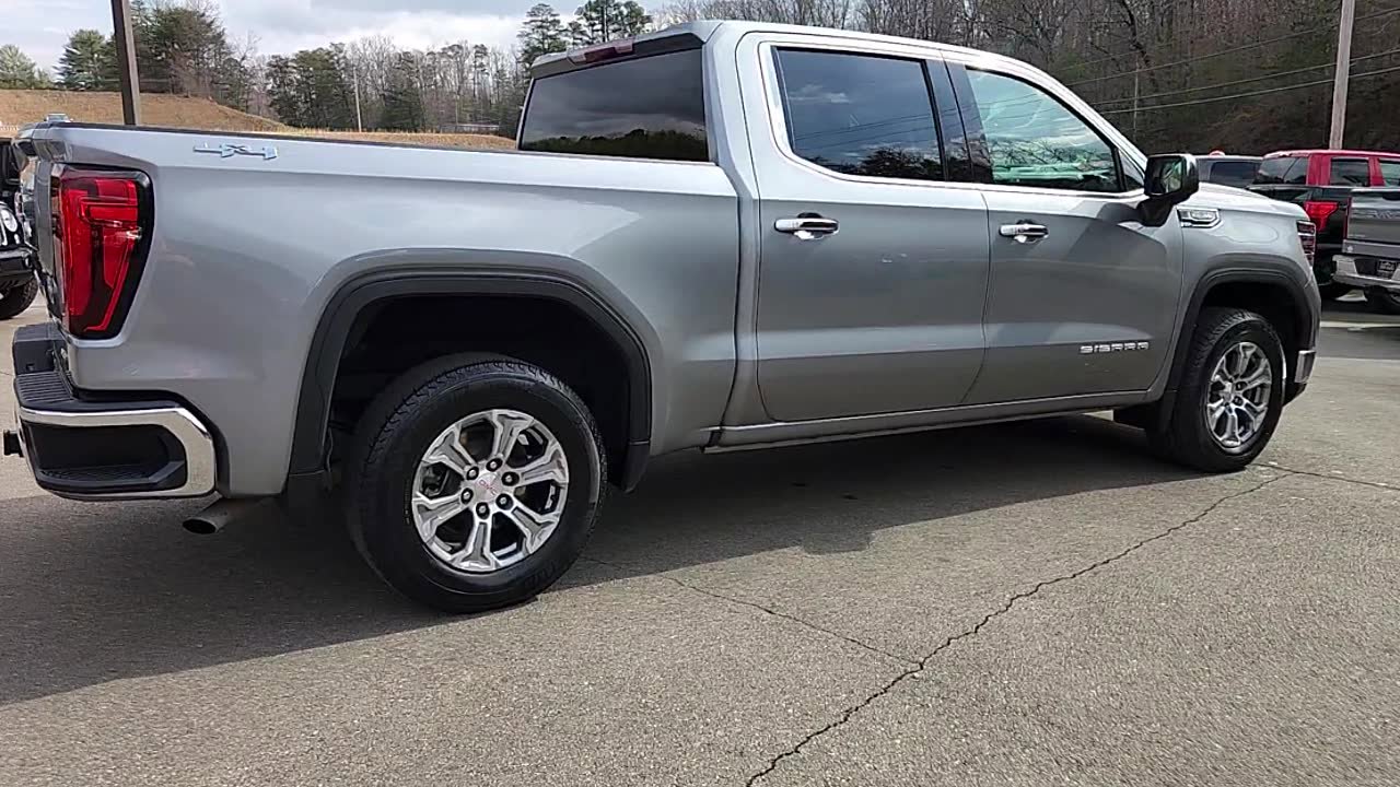 Used 2025 GMC Sierra 1500 SLT image 6