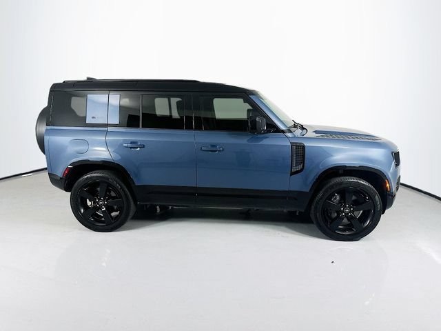 Used 2022 Land Rover Defender 110 X-Dynamic HSE AWD/4WD image 10
