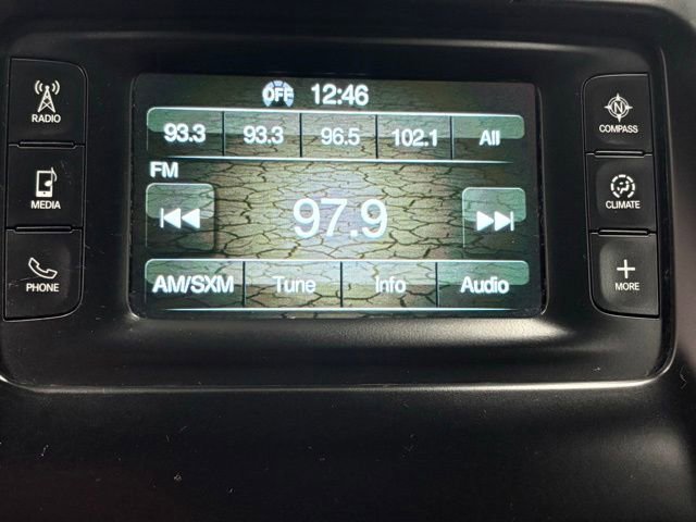 Used 2016 Jeep Cherokee Latitude w/ Cold Weather Group AWD/4WD image 22