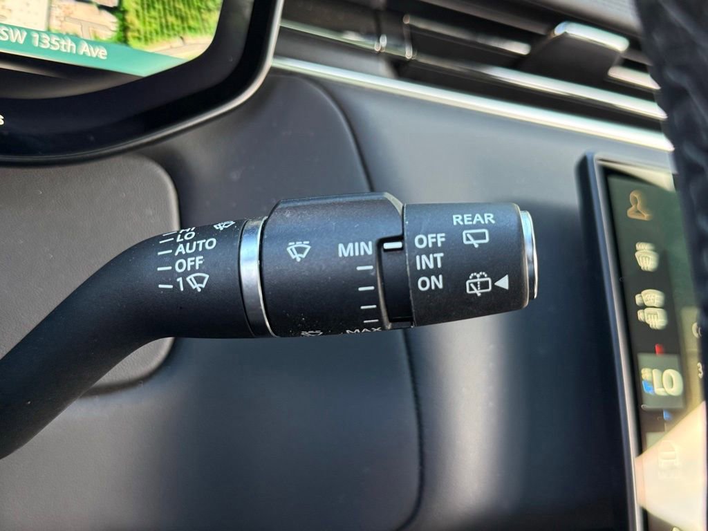 Used 2025 Land Rover Range Rover Sport SE image 49