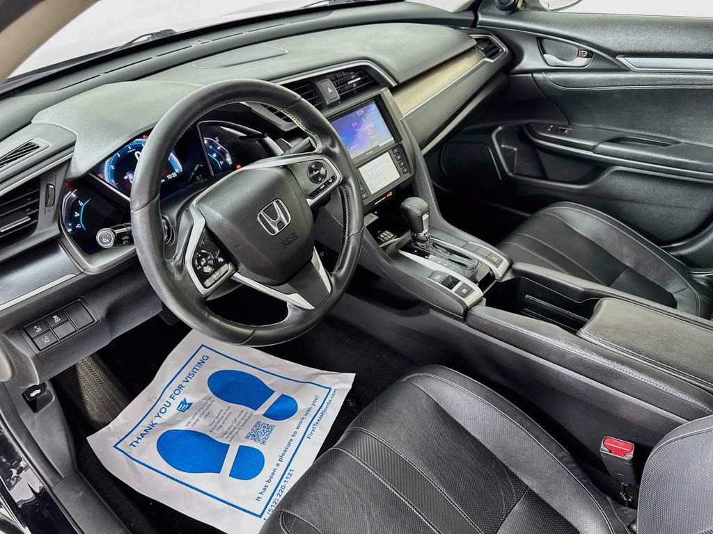 Used 2018 Honda Civic Touring image 9