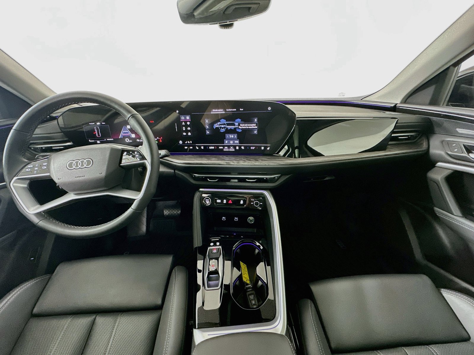 Certified 2025 Audi Q5 Premium AWD/4WD image 14
