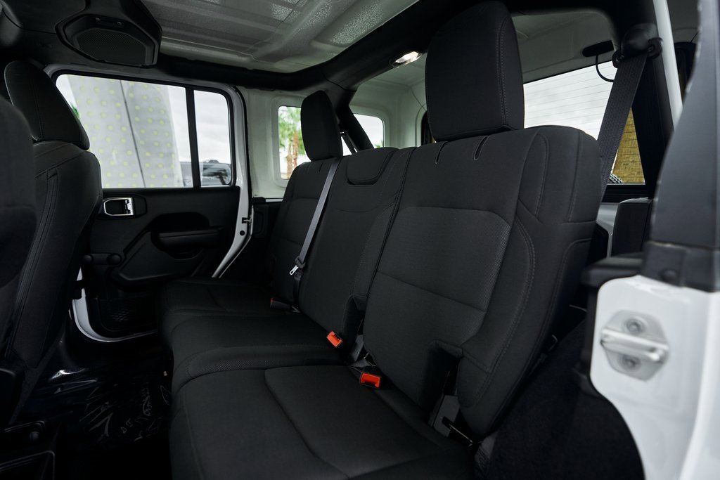 Used 2023 Jeep Wrangler Sport image 33