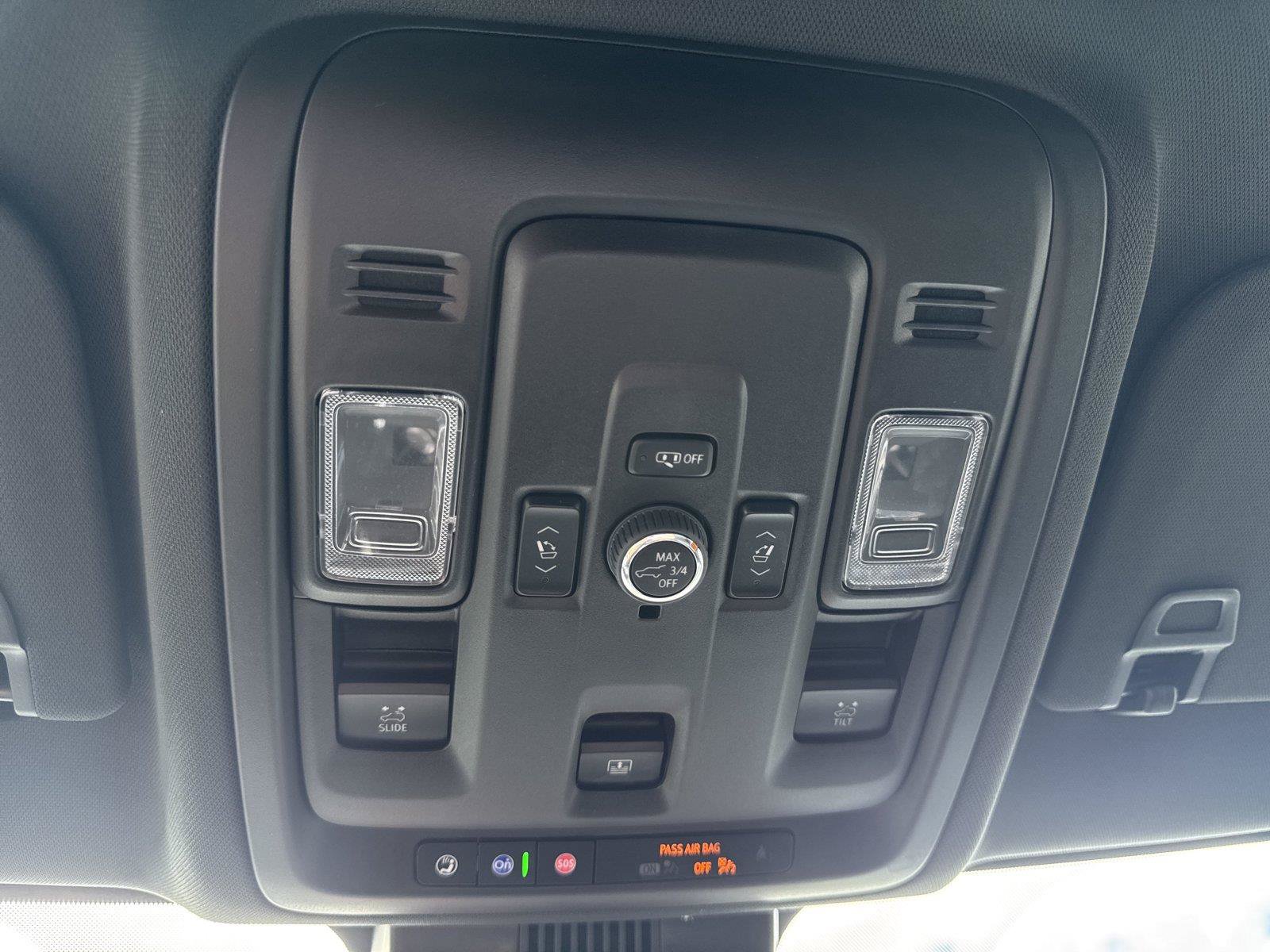 Used 2025 Chevrolet Tahoe RST w/ Comfort Package AWD/4WD image 29