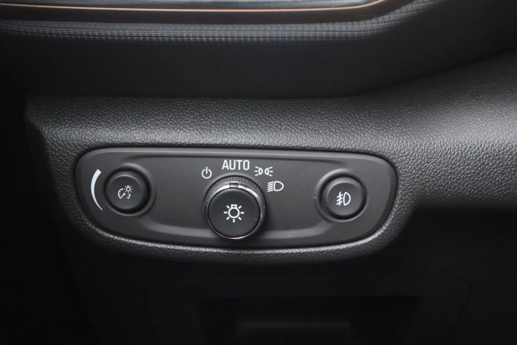 Used 2023 Chevrolet TrailBlazer ACTIV w/ Convenience Package FWD image 37