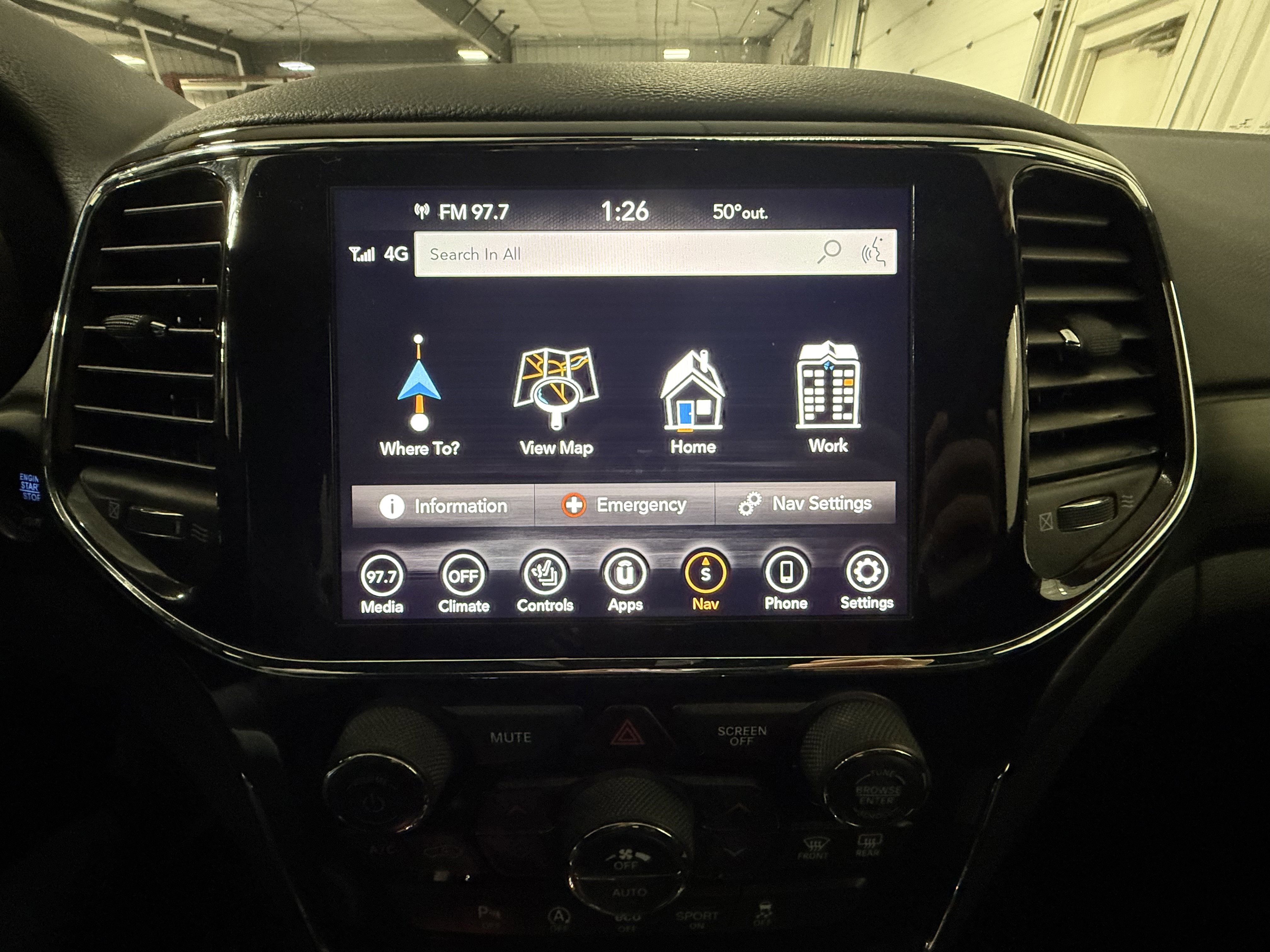 Used 2021 Jeep Grand Cherokee Laredo X RWD image 32