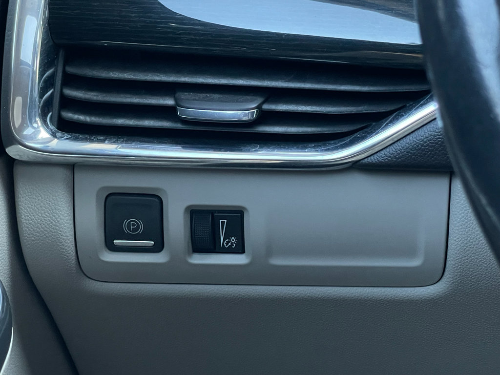 Used 2019 Cadillac XT4 Premium Luxury image 27