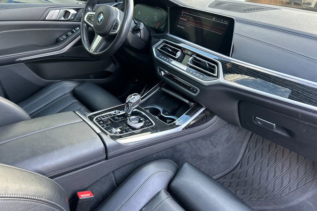 Used 2020 BMW X7 xDrive40i w/ M Sport Package image 18