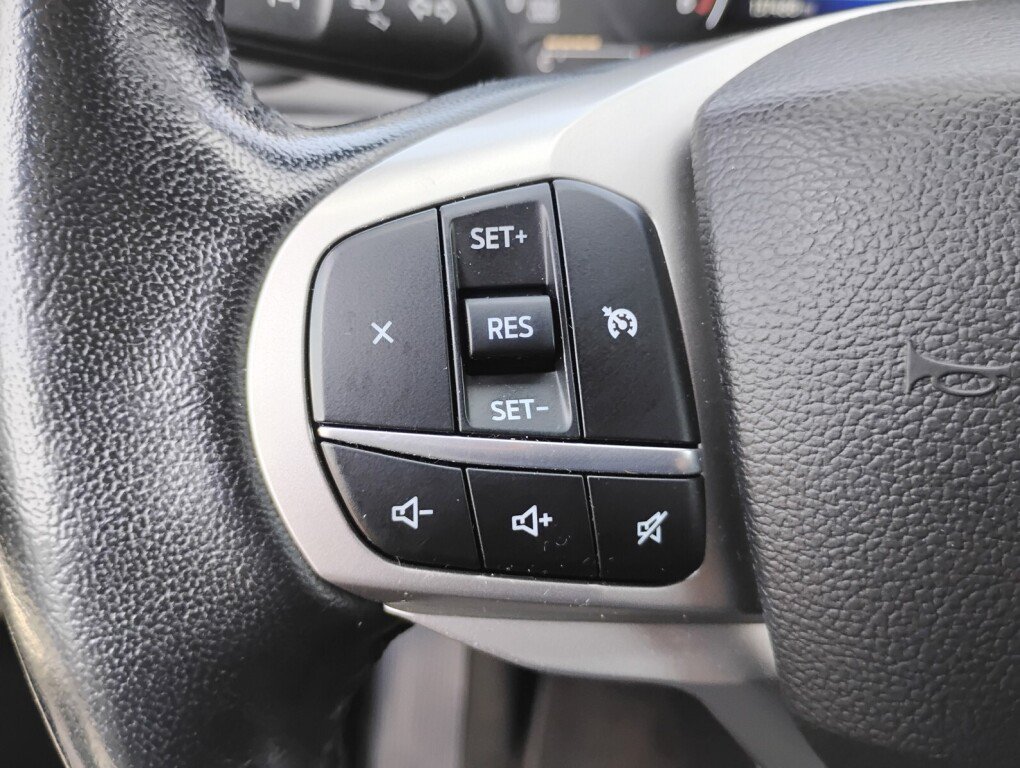 Used 2022 Ford Explorer XLT AWD/4WD image 22
