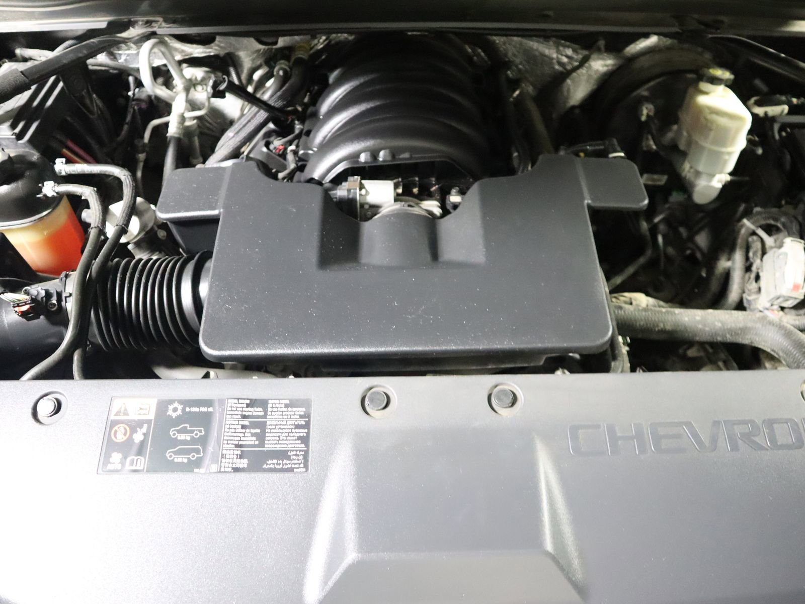 Used 2015 Chevrolet Suburban LTZ AWD/4WD image 19