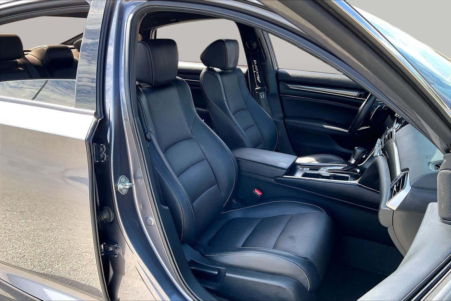 Used 2020 Honda Accord Sport image 9