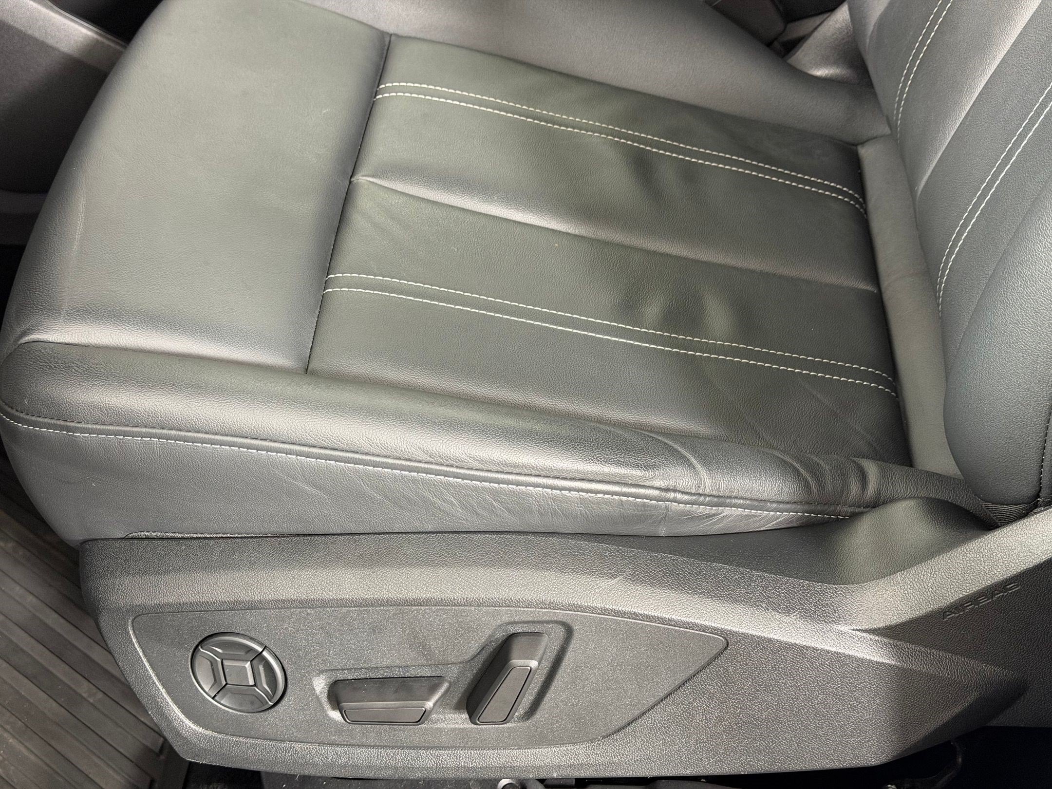 Certified 2023 Audi Q4 e-tron Premium w/ Premium Plus RWD image 15
