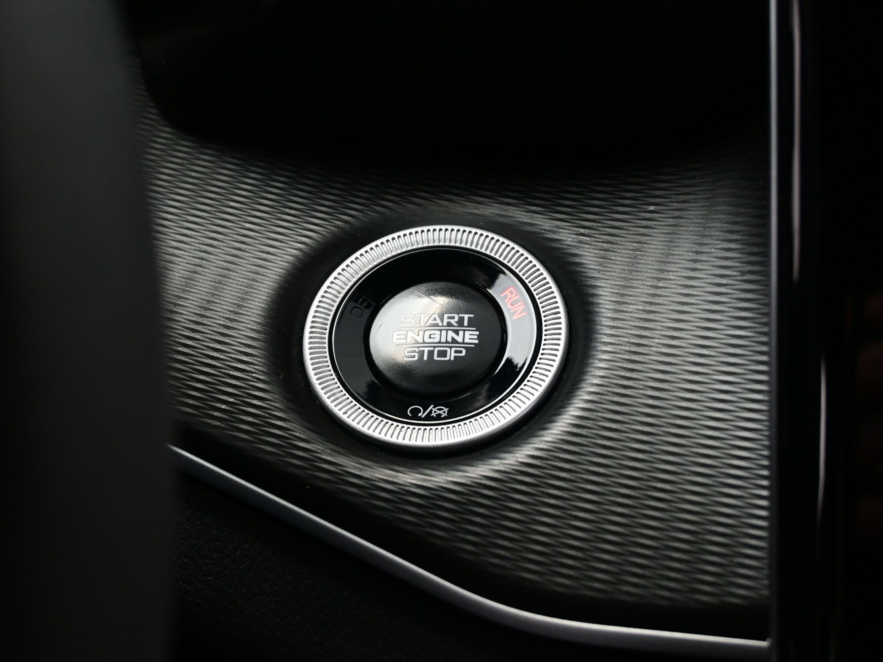 Used 2024 Jeep Grand Cherokee L Altitude image 23