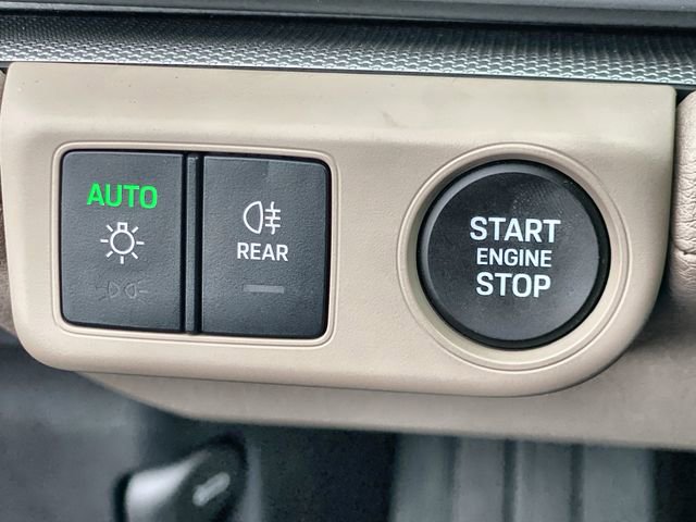 Used 2024 Porsche Panamera 4 image 9