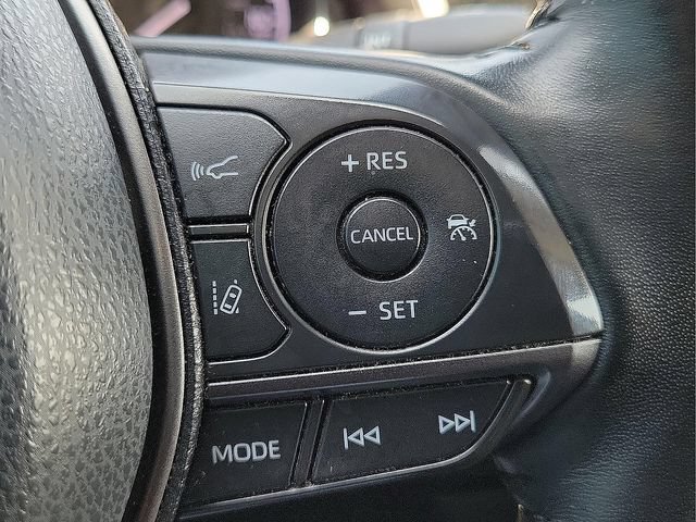 Used 2022 Toyota Camry SE w/ Convenience Package FWD image 25