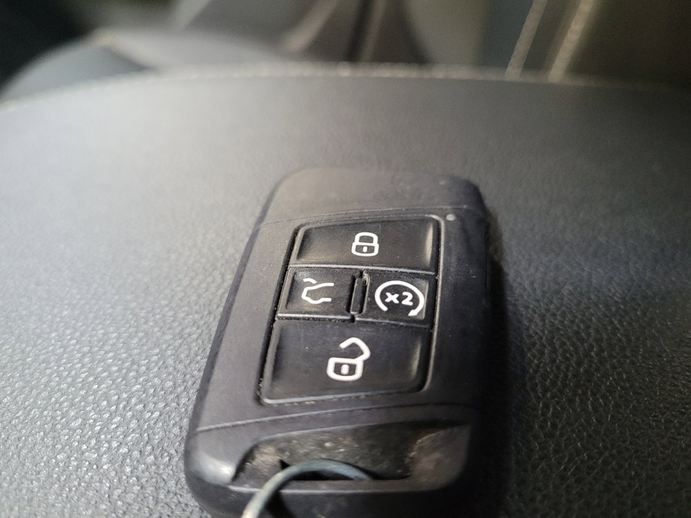 Used 2022 Volkswagen Atlas SE FWD image 32