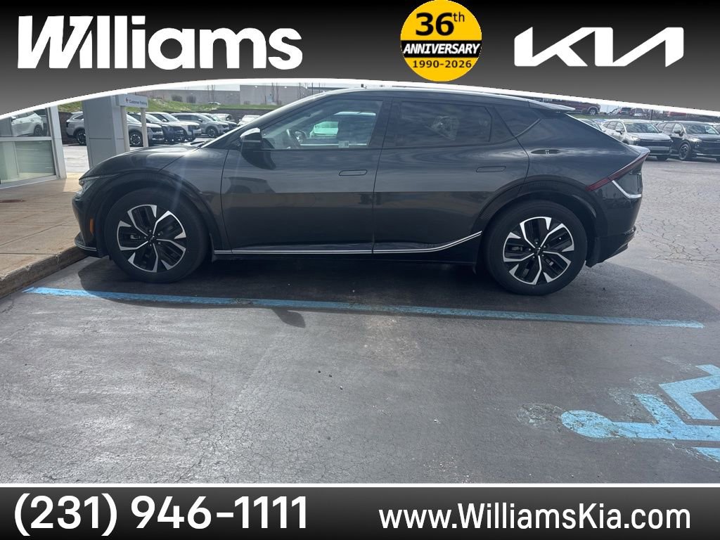 Used 2022 Kia EV6 Wind AWD/4WD image 2