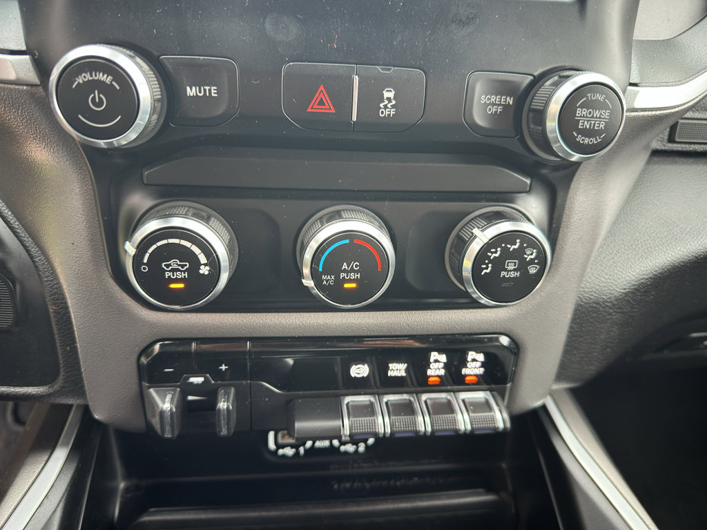 Used 2024 RAM 2500 Big Horn w/ Off Road Package AWD/4WD image 22