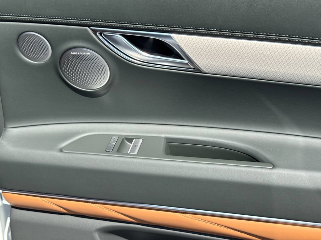 New 2027 Genesis GV80 3.5T Prestige AWD/4WD image 18