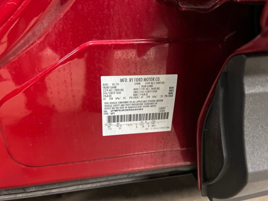 Used 2024 Ford Edge Titanium image 27