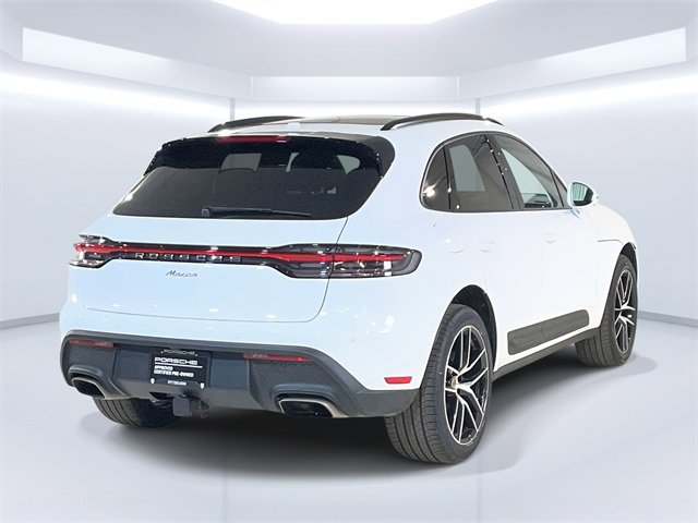 Used 2025 Porsche Macan image 7