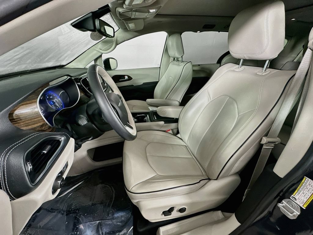 Certified 2021 Chrysler Pacifica Limited w/ Premium & Safety Sphere Group AWD/4WD image 32