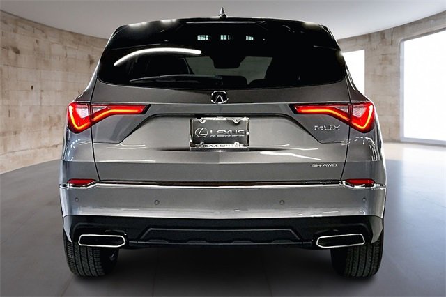 Used 2023 Acura MDX SH-AWD w/ Technology Package image 6